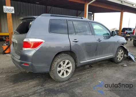 2012 Toyota Highlander Base из США, поврежденный, VIN 5TDBK3EH9CS131321